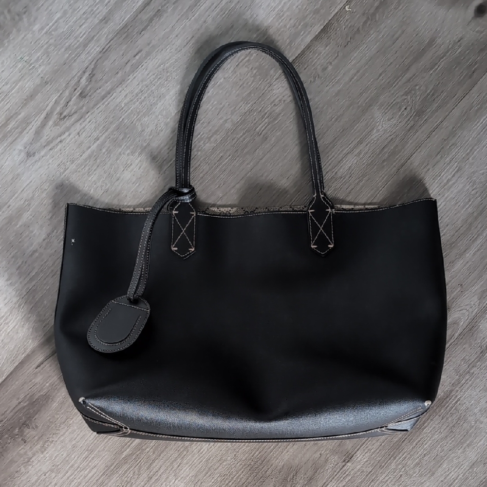 Gucci Reversible Black Tote Bag